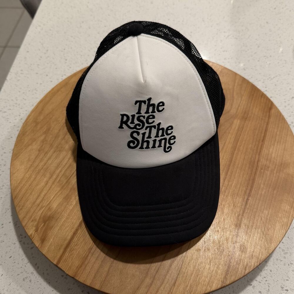Vuori Hat The Rise The Shine Trucker Cap Black White Mesh Snapback Mens One Size